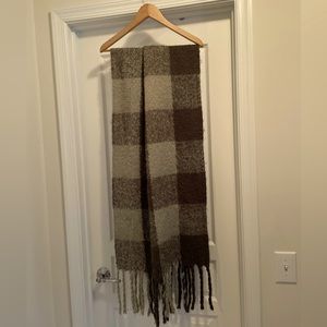 Steve Madden oversized blanket scarf